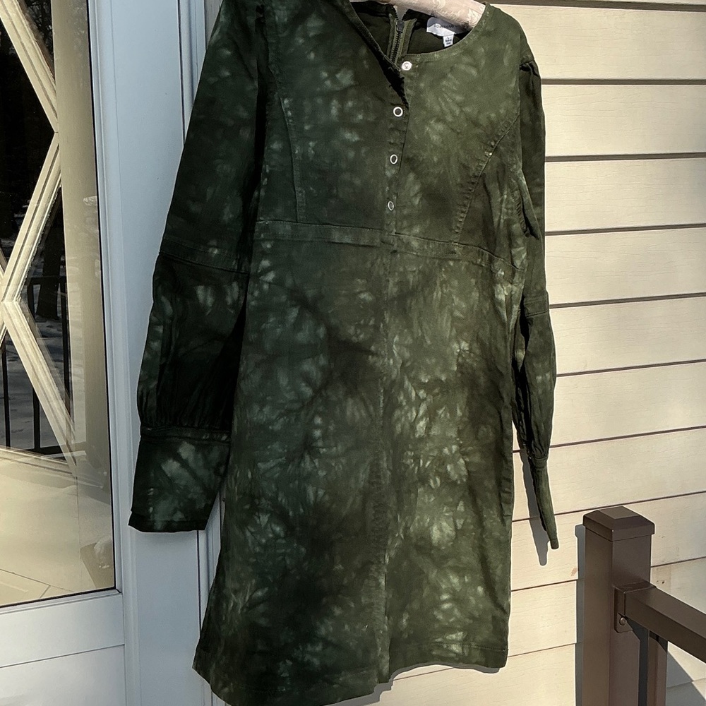 SOMETHING NAVY CAMOUFLAGE GREEN DRESS